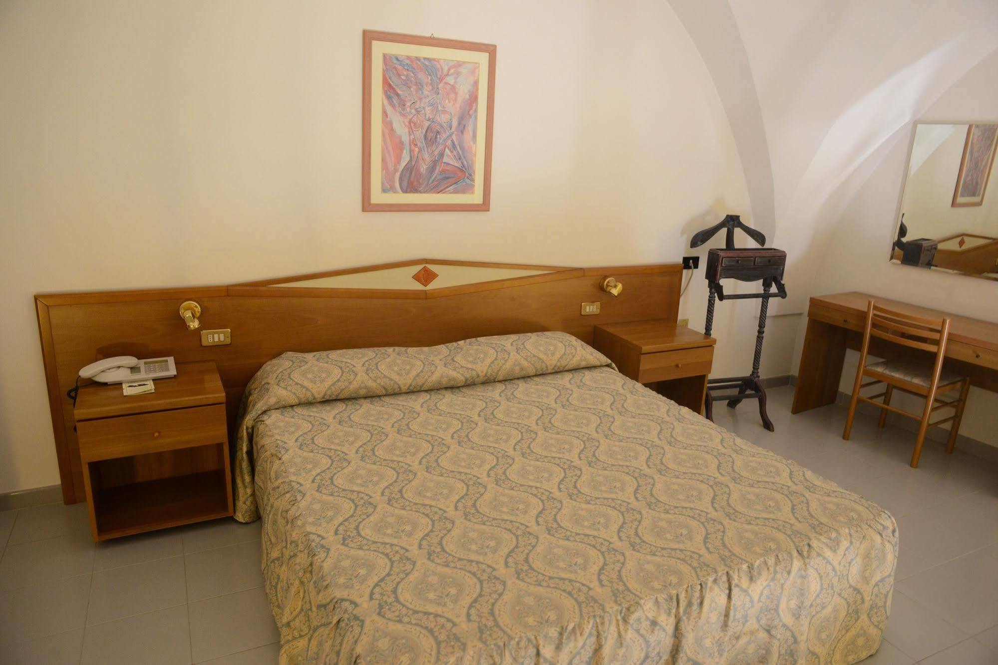 Albergo Italia Matera Buitenkant foto